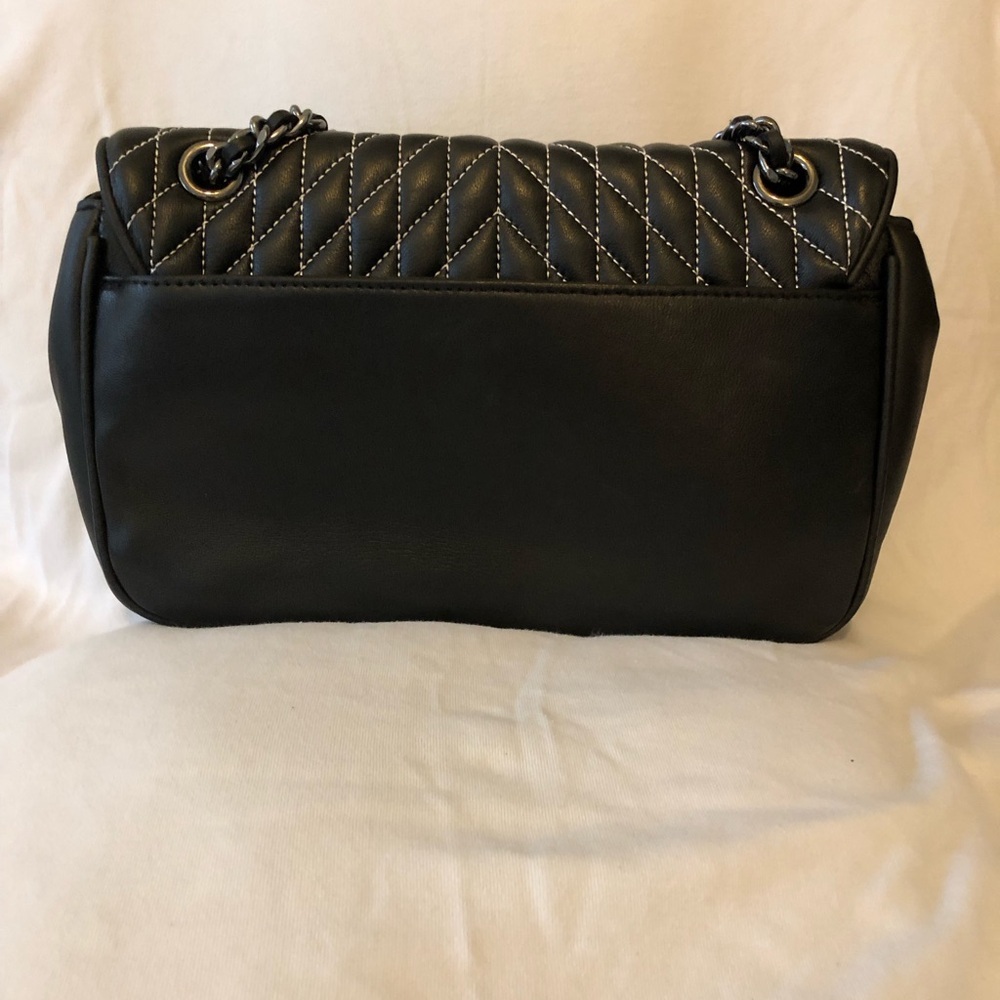 Karl Lagerfeld Paris Agyness Black Quilted Shoulder Bag - Picture 6 of 16